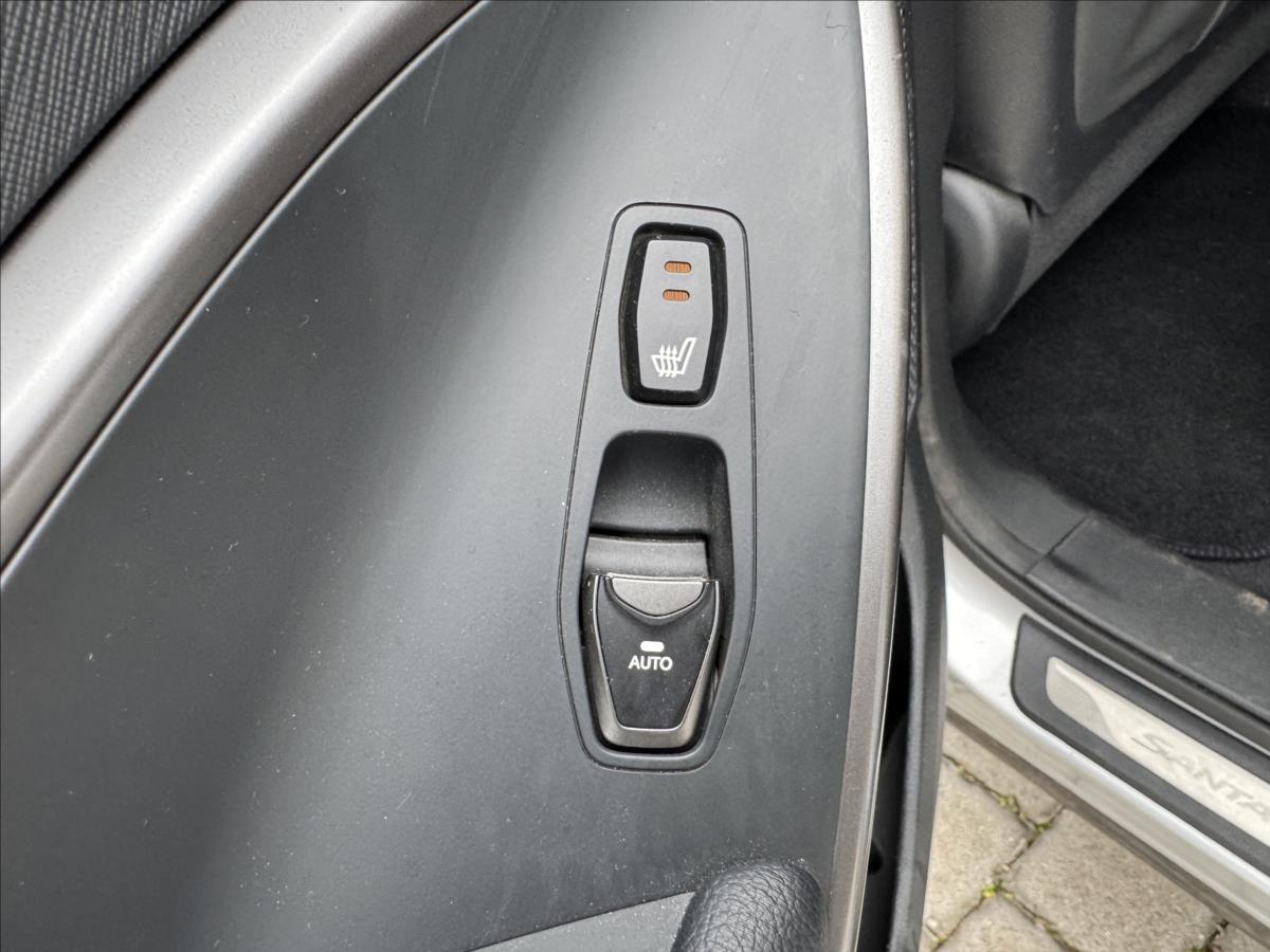 hyundai-santa-fe-2-2-crdi-style-4x4 - 7