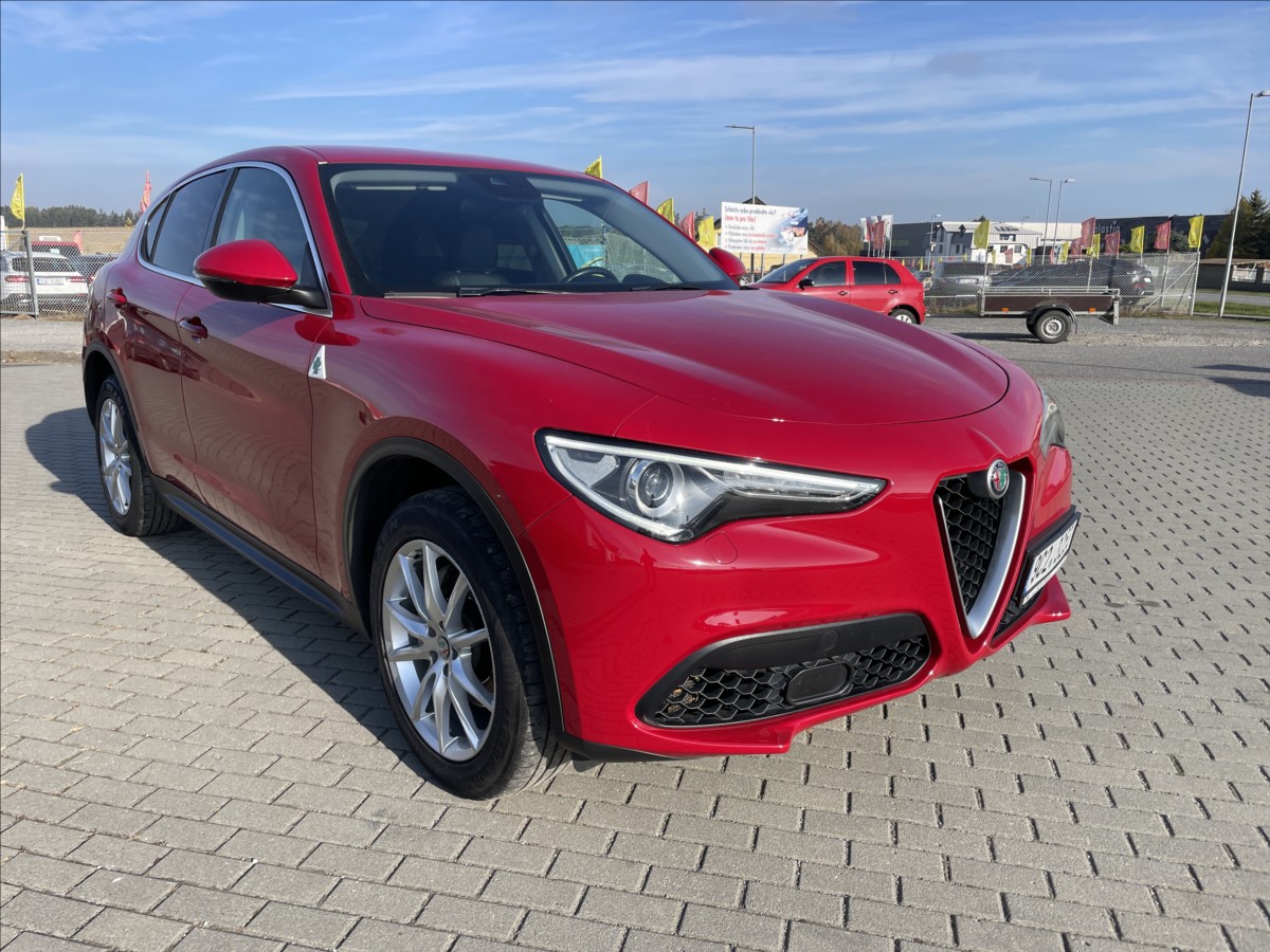 alfa-romeo-stelvio-2-0-turbo-280k-q4-at8-4x4-tazne - 5