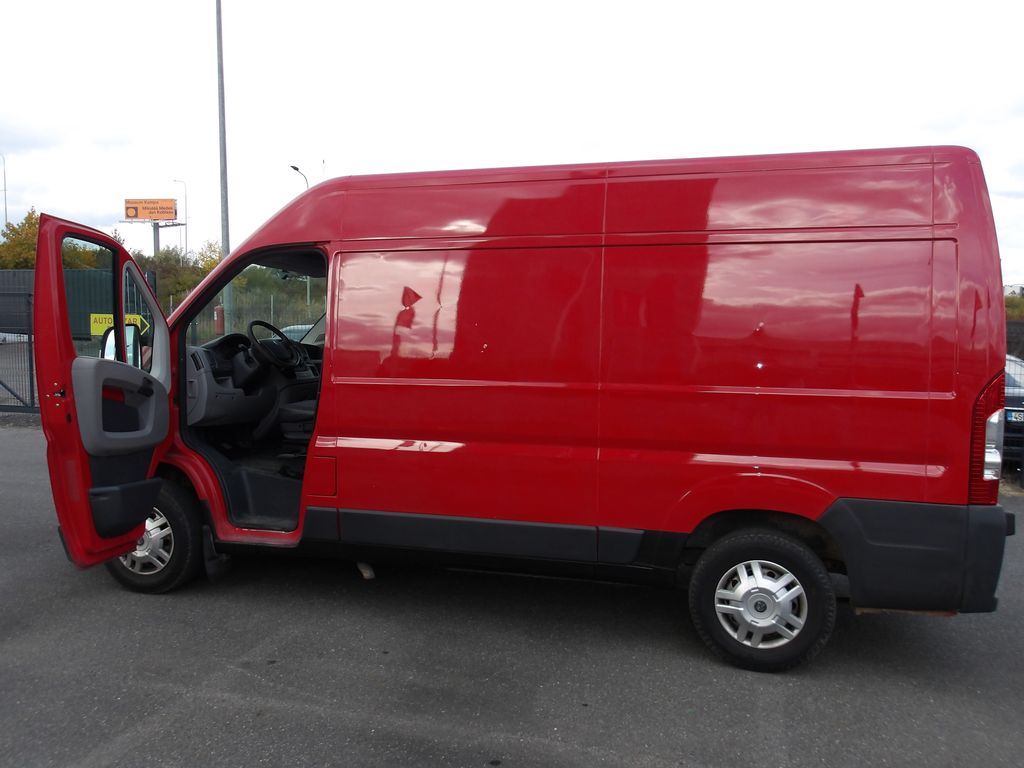 citroen-jumper-2-2hdi-l2h2-krasavec-cr - 9