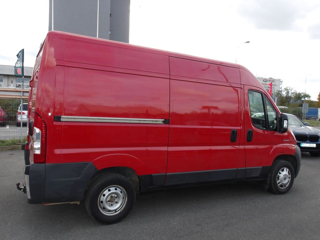 peugeot-boxer-2-2hdi-l2h2-krasavec-cr - 8