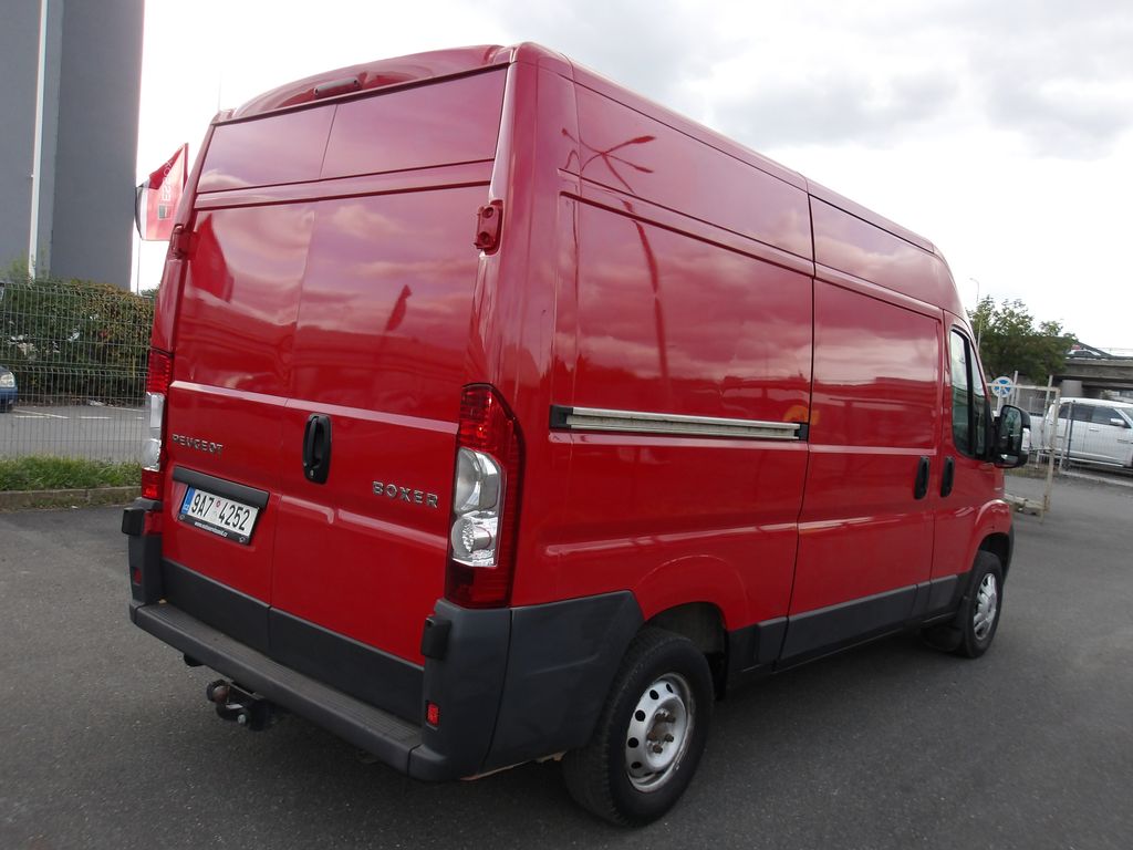 peugeot-boxer-2-2hdi-l2h2-krasavec-cr - 9