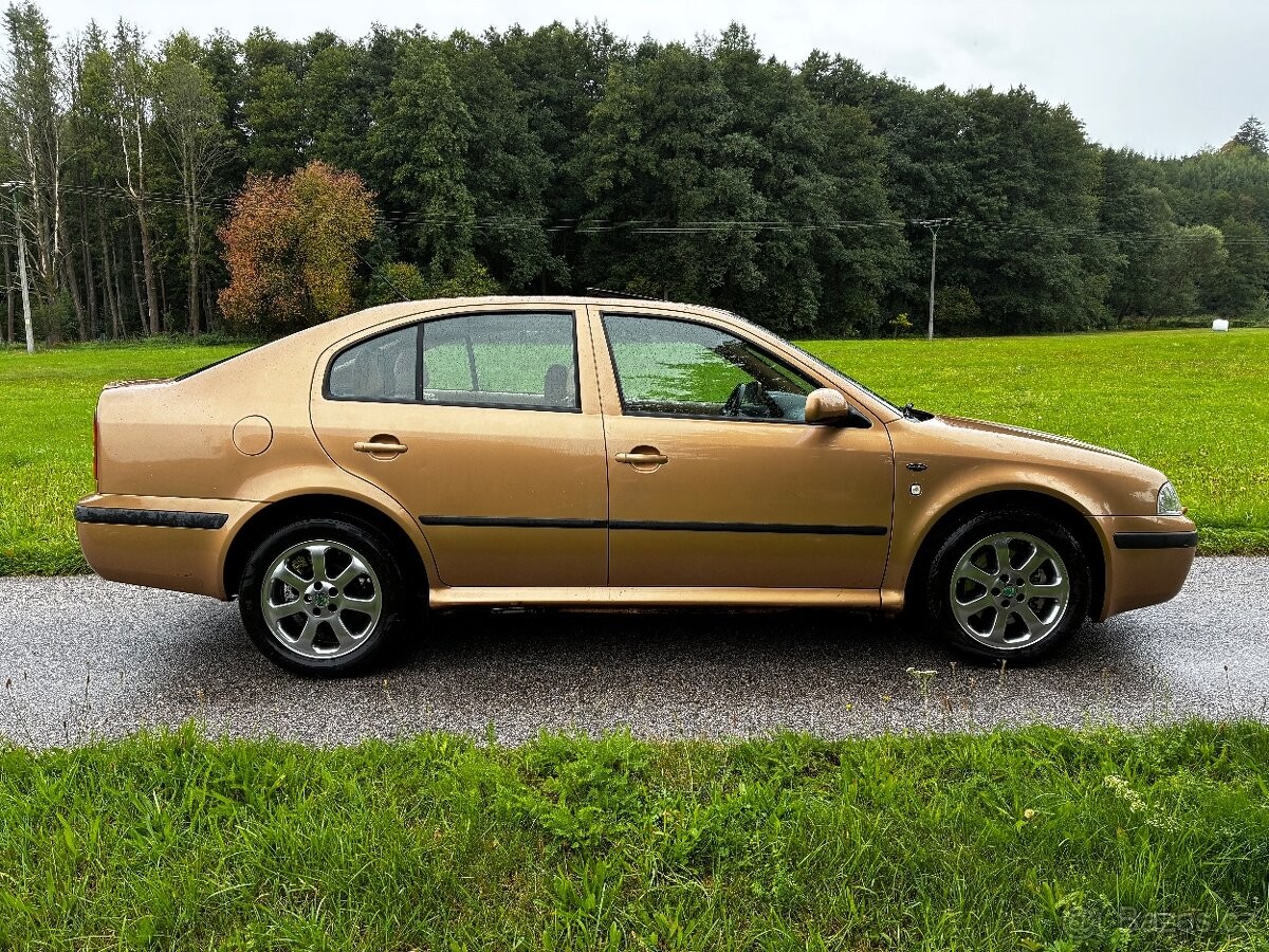 skoda-octavia-1-8-t-4x4 - 1