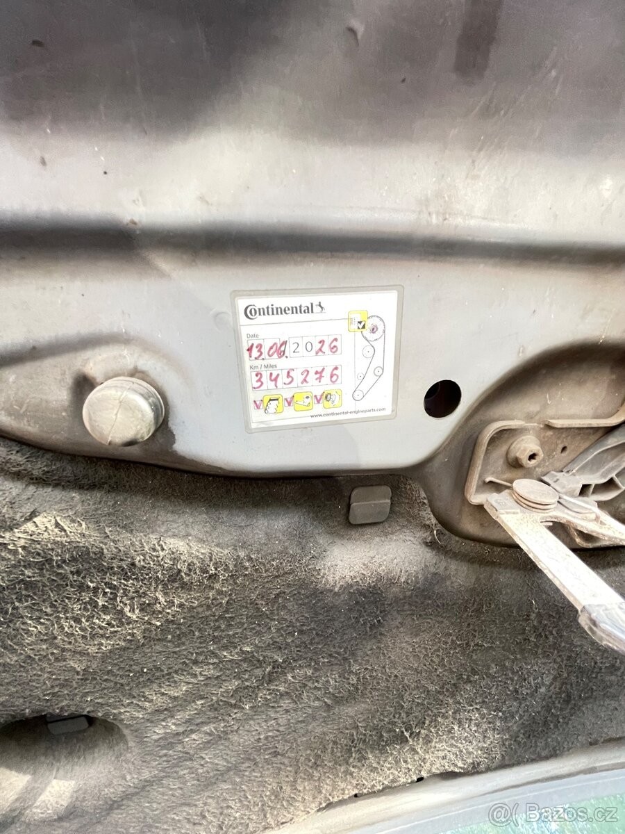 volkswagen-multivan-2-0-tdi-150-kw-automat-7-mist - 7