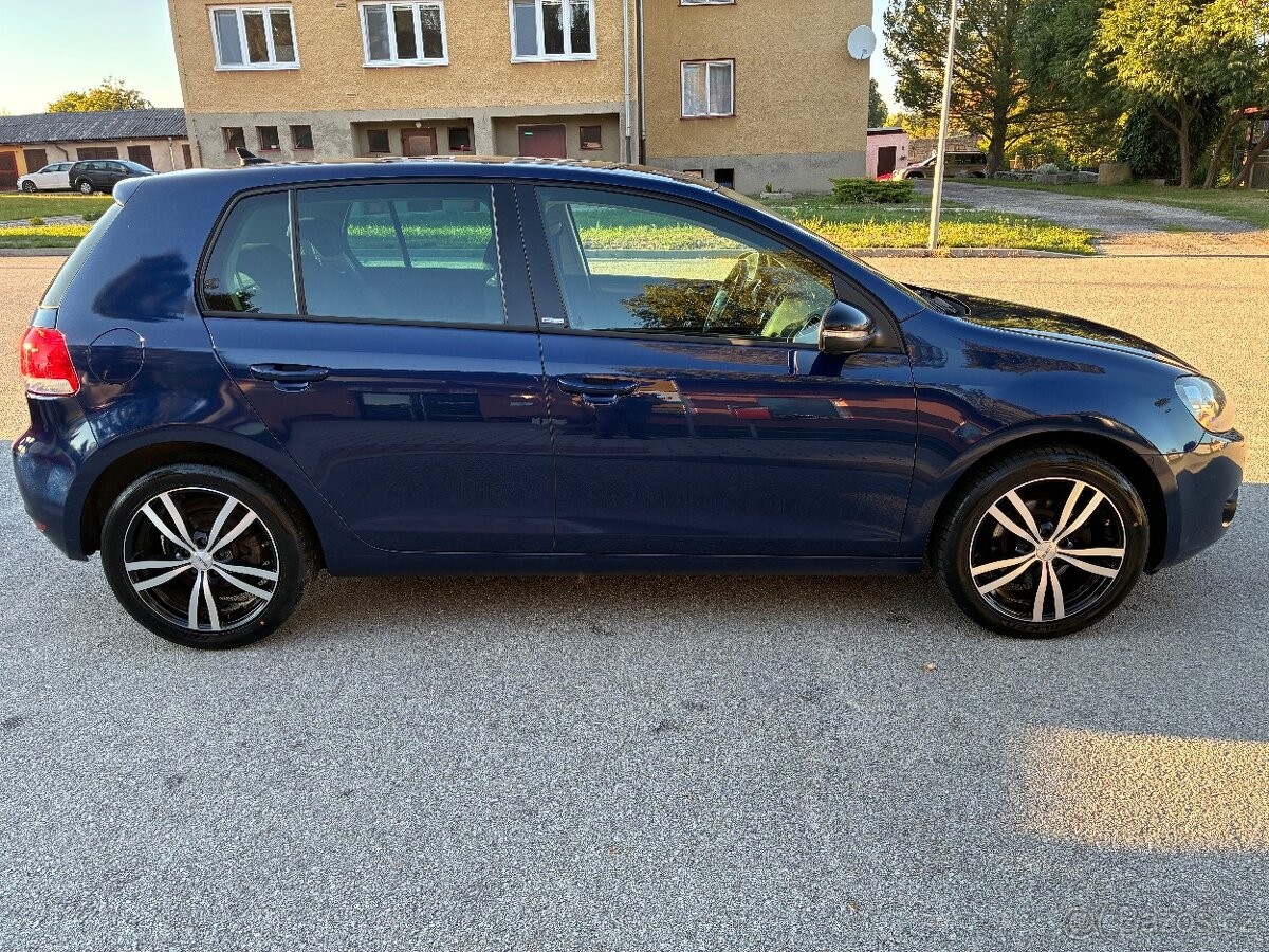 volkswagen-golf-1-2-tsi-style-rv-11-2011-vybava - 1