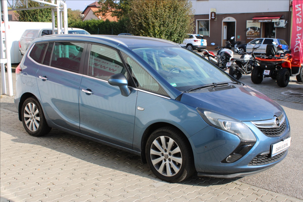 opel-zafira-2-0-cdti-96kw-cz-puvod - 1