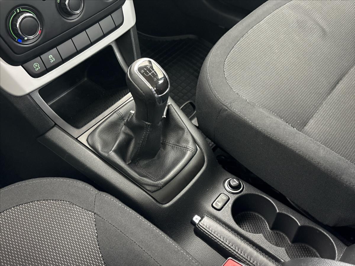 skoda-yeti-1-6-tdi-ambition - 9