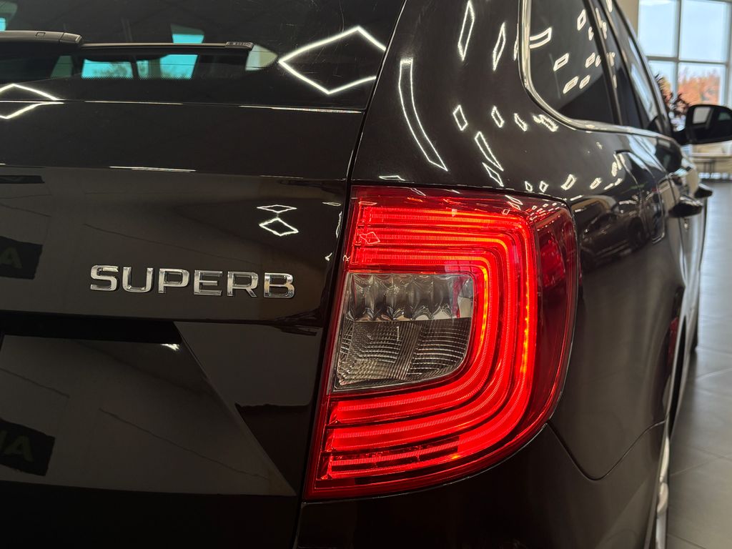 skoda-superb-2-0tdi-dsg-103kw-xenon-servis - 6