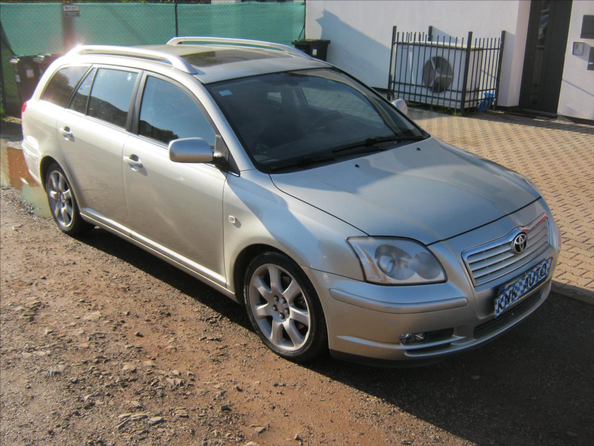 toyota-avensis-2-0-kombi - 7