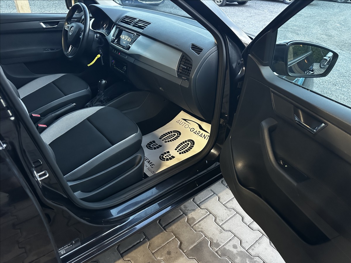 skoda-fabia-1-2-tsi-81kw-dsg-style - 5