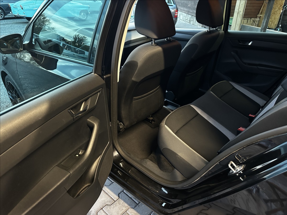 skoda-fabia-1-2-tsi-81kw-dsg-style - 6