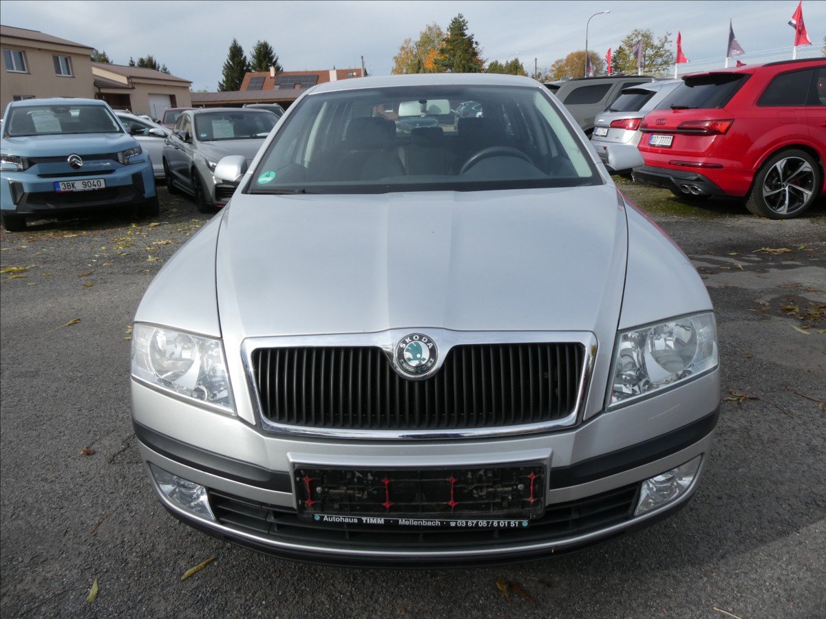 skoda-octavia-1-6-mpi-75kw-klima-zaves - 1