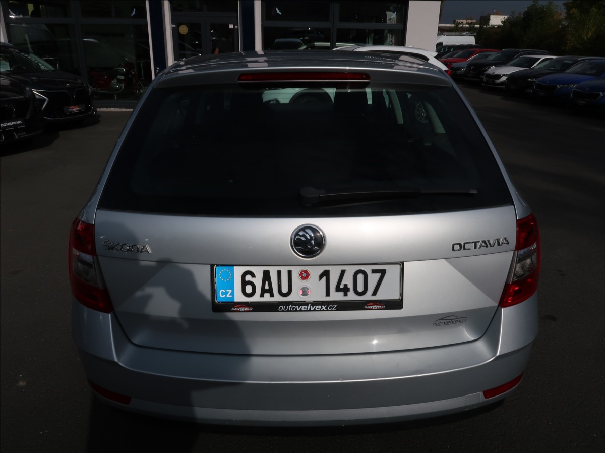 skoda-octavia-1-6-tdi-85kw-novecr-klima - 7