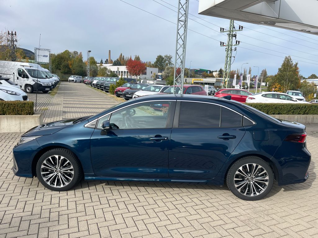 toyota-corolla-1-8-hybrid-e-cvt-style - 2