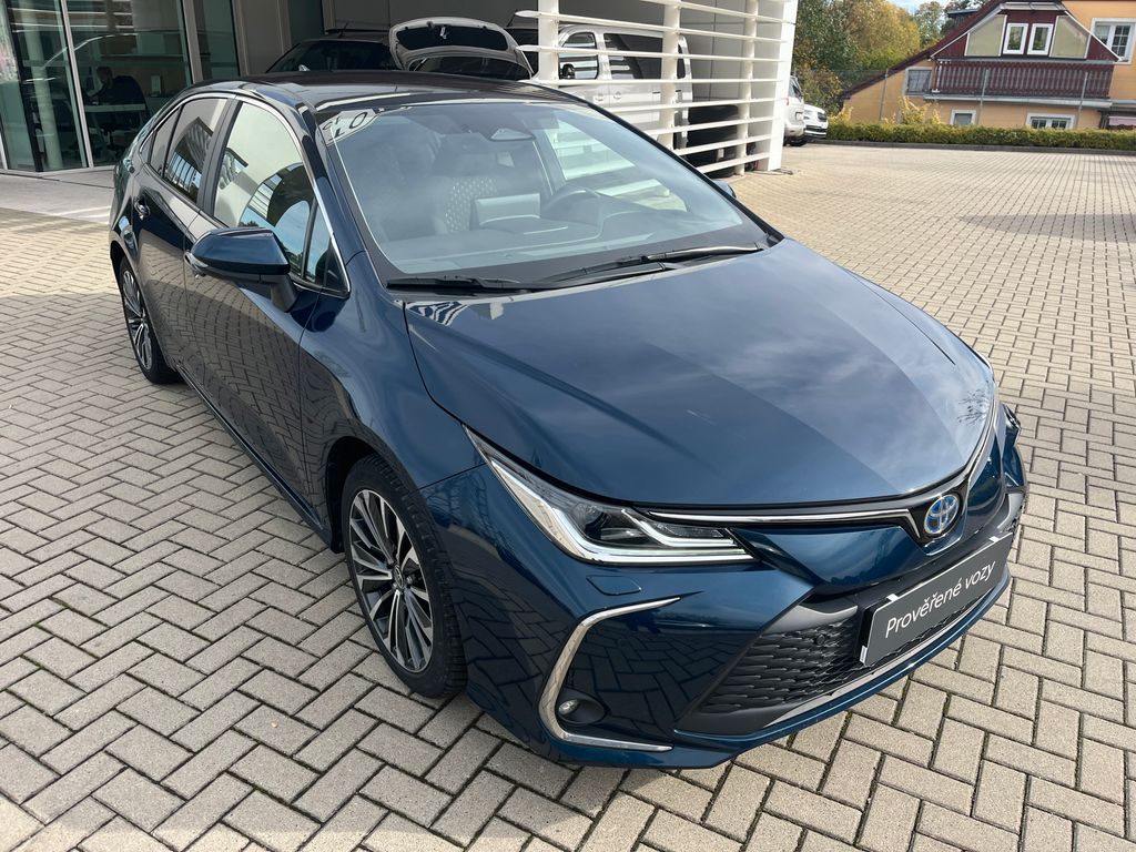 toyota-corolla-1-8-hybrid-e-cvt-style - 7
