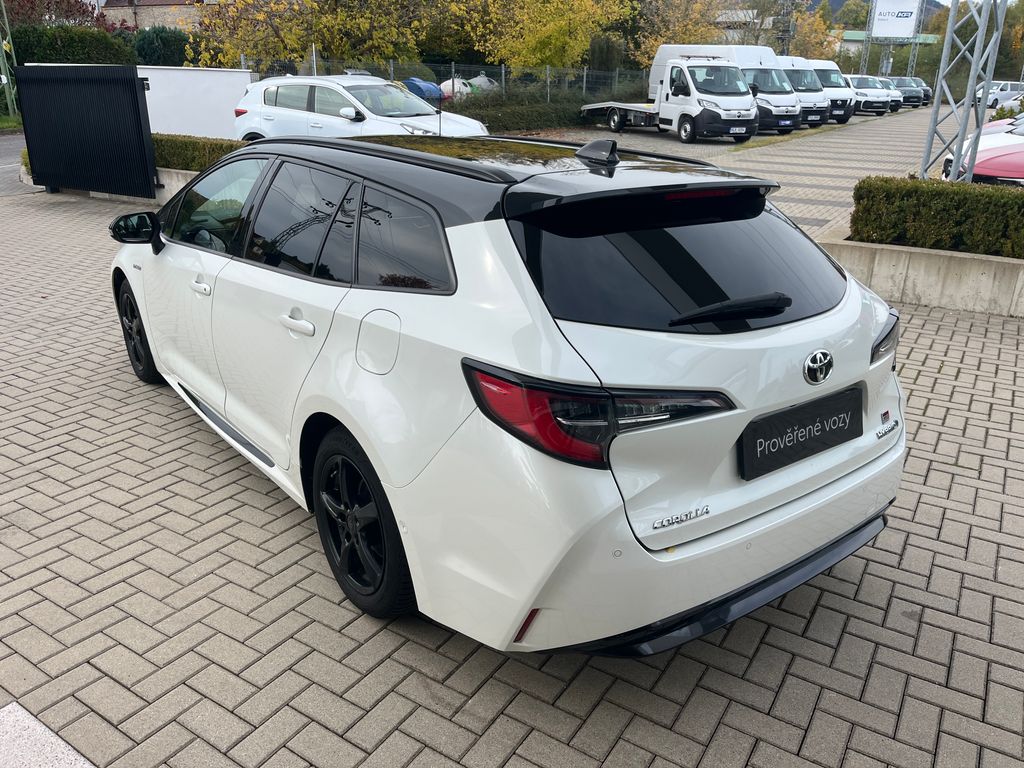 toyota-corolla-1-8-hybrid-e-cvt-gr-sport-ts - 3