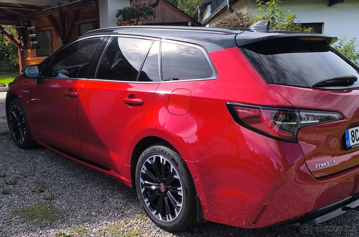 toyota-corolla-1-8-gr-sport - 1