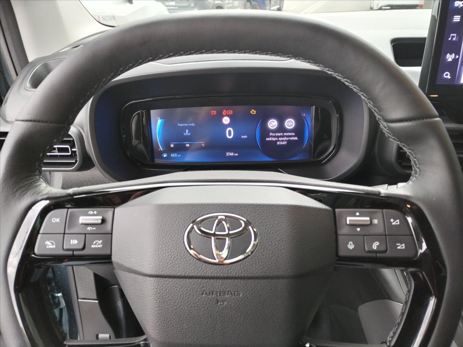 toyota-proace-city-verso-1-5-diesel-6m-t-family-7s-130k - 5