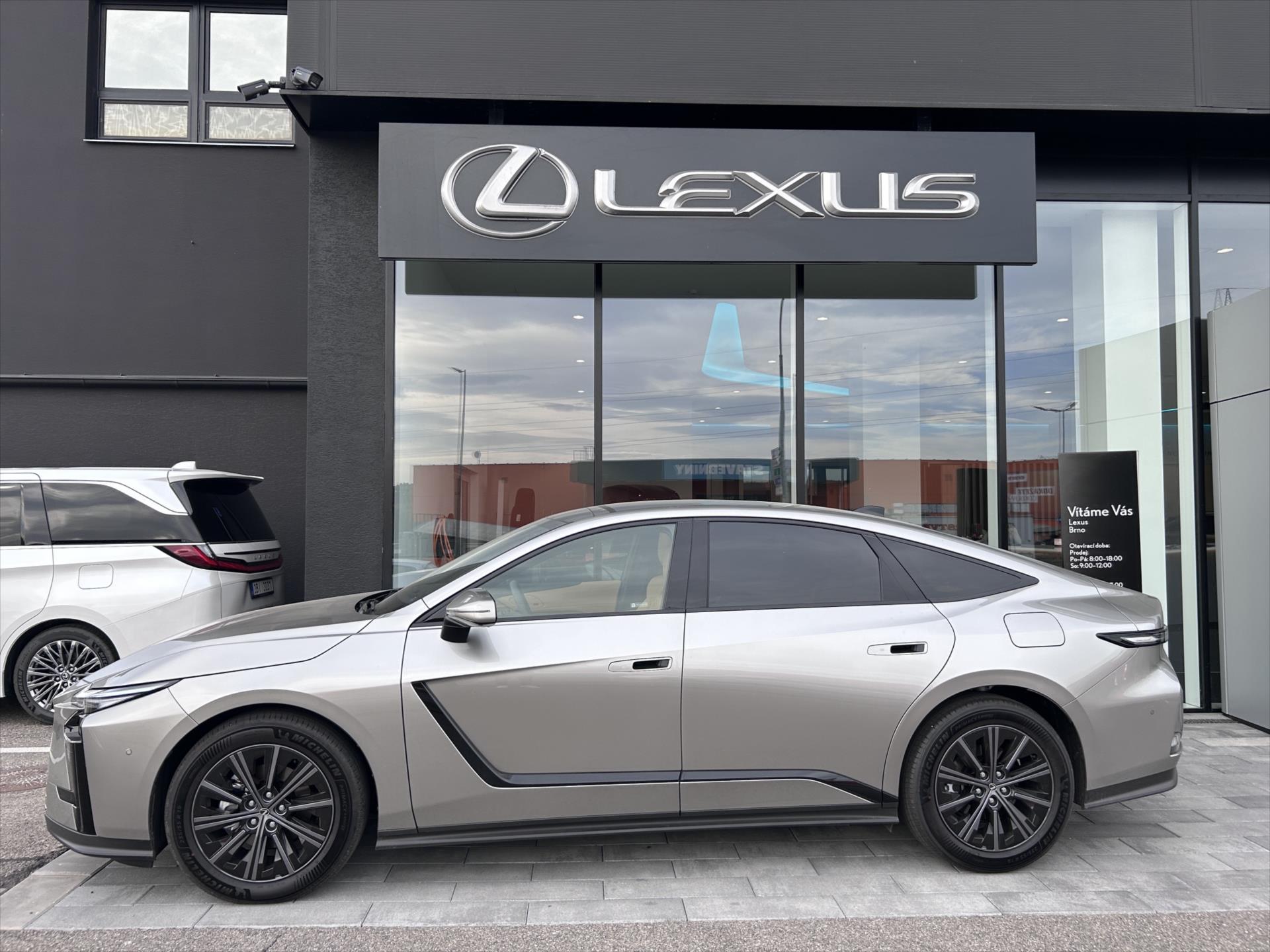 lexus-es-300h-2-5-prestige-paket-multimedia - 1