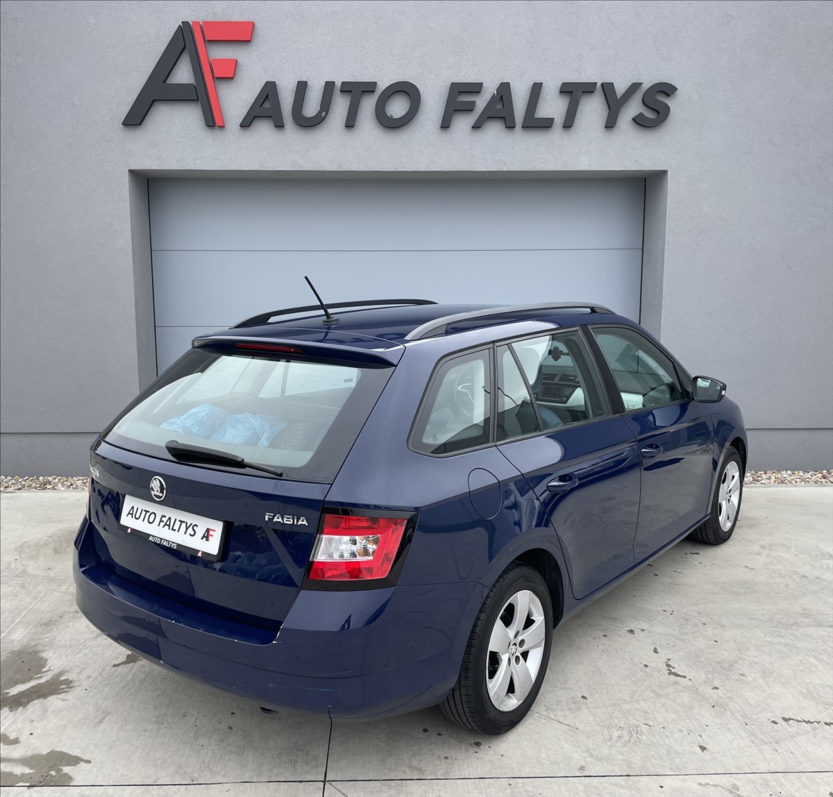 skoda-fabia-1-2-tsi-81kw-dsg-style-cr - 2