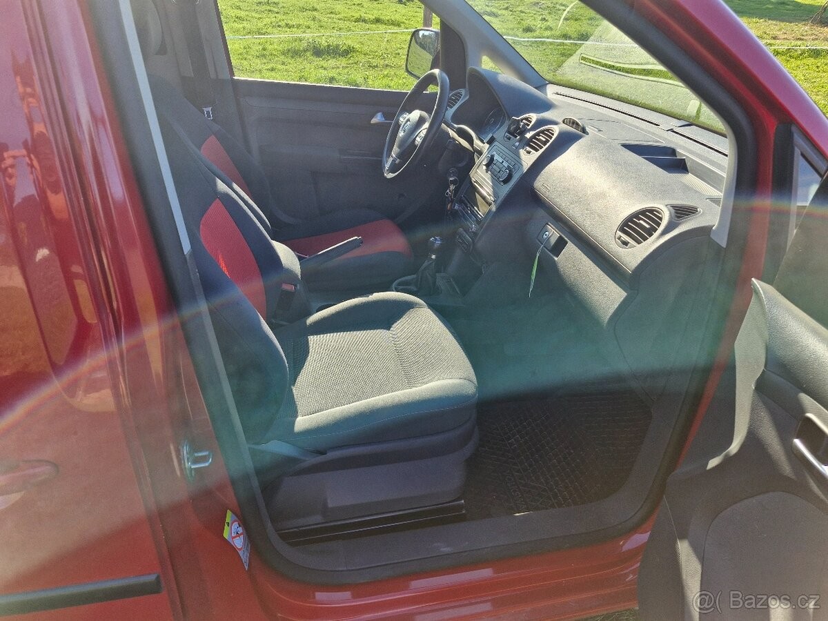 volkswagen-caddy-2-0-tdi-81kw-4x4-4motion - 3