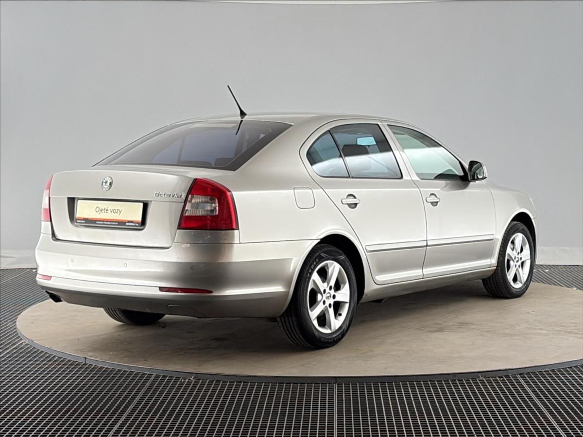 skoda-octavia-1-2-tsi-ambition-plus - 1
