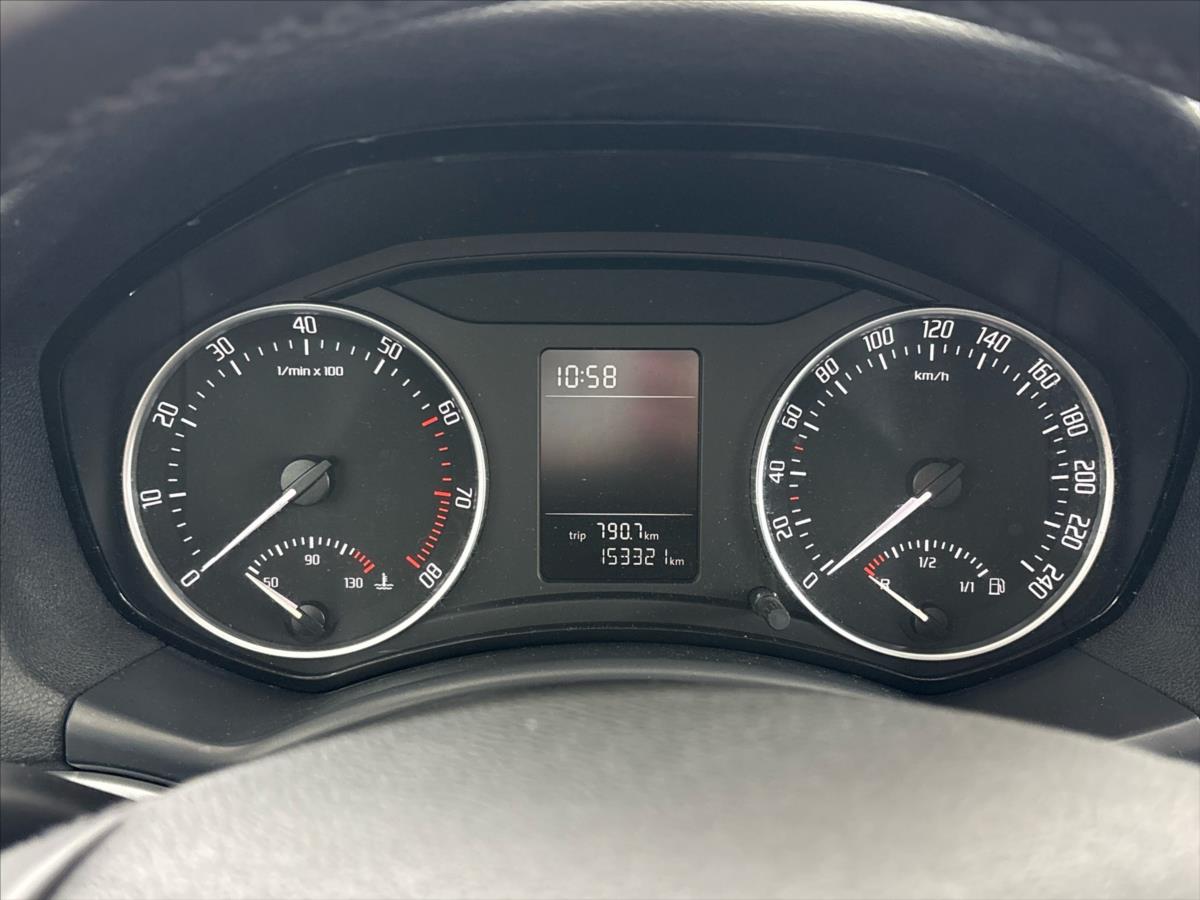 skoda-octavia-1-2-tsi-ambition-plus - 7