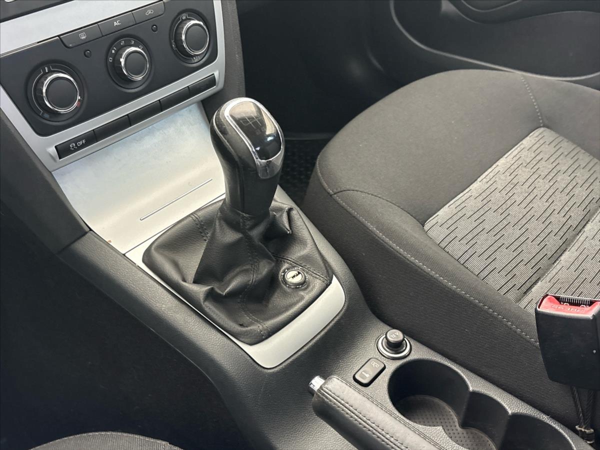 skoda-octavia-1-2-tsi-ambition-plus - 9