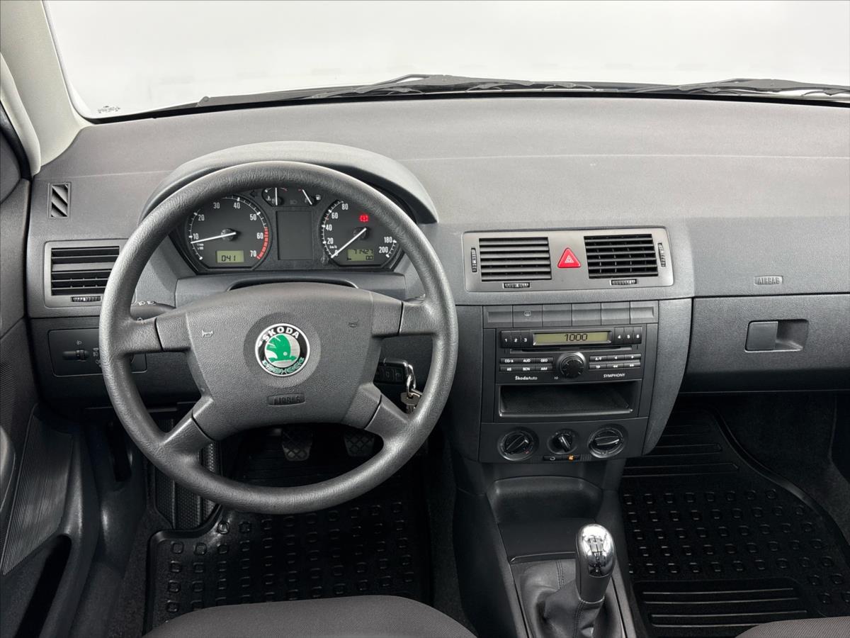 skoda-fabia-1-4-1-4i-16v-classic - 4