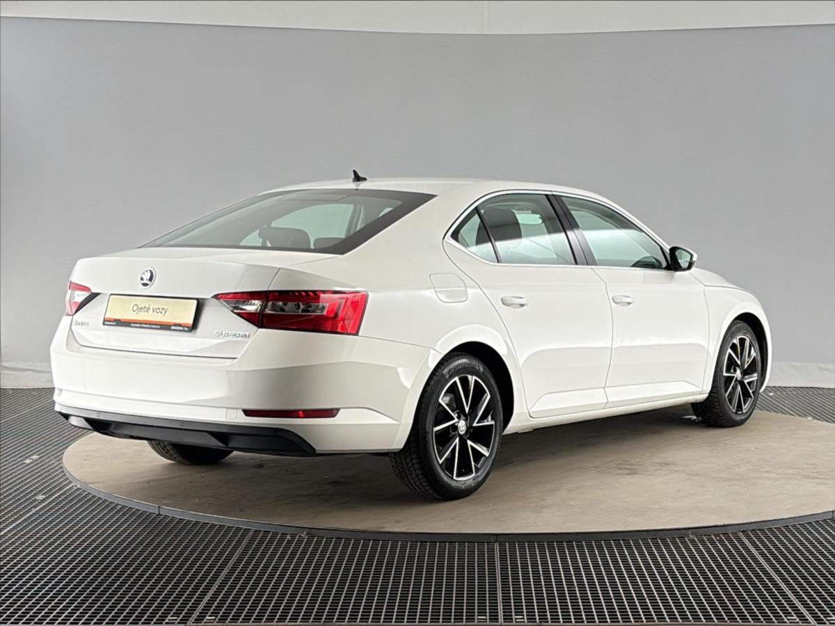 skoda-superb-2-0-tdi-ambition-6dsg - 1