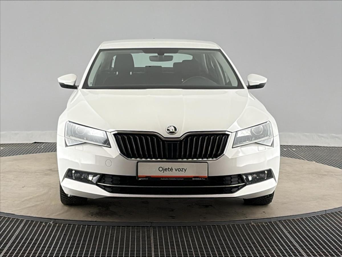 skoda-superb-2-0-tdi-ambition-6dsg - 3