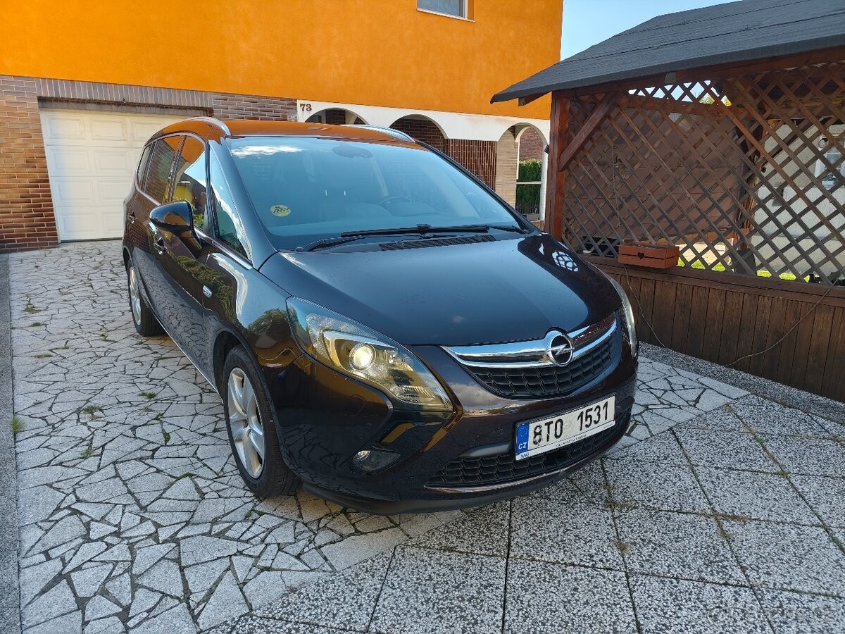 Opel Zafira 1,9   tourer CDTI 121 kW 2012