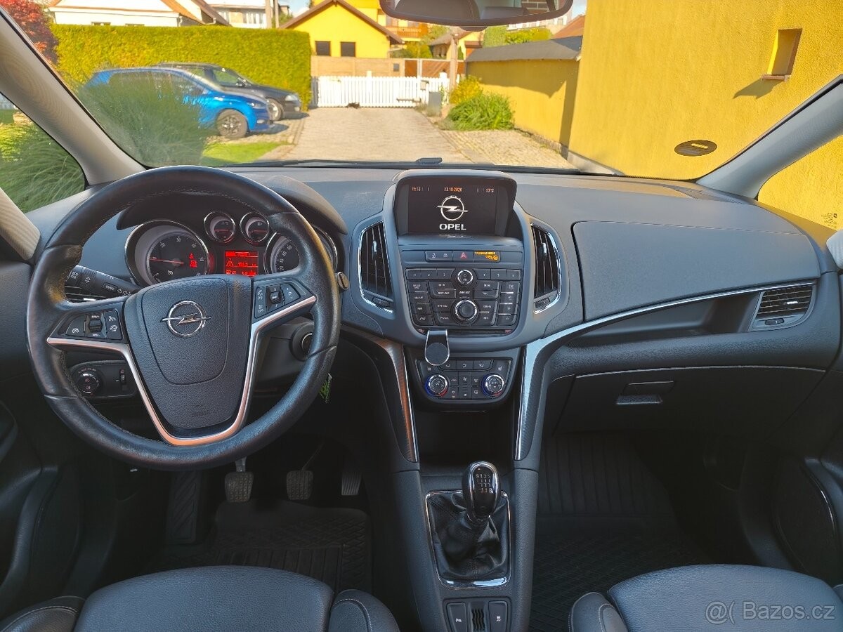 opel-zafira-1-9-tourer-cdti-121-kw-2012 - 4