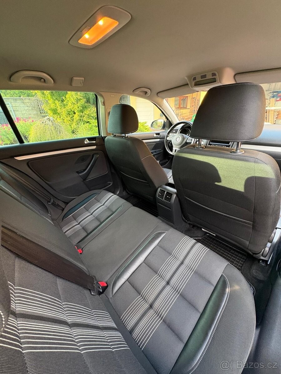 volkswagen-golf-variant-1-6-match-tdi-77kw-2013 - 6