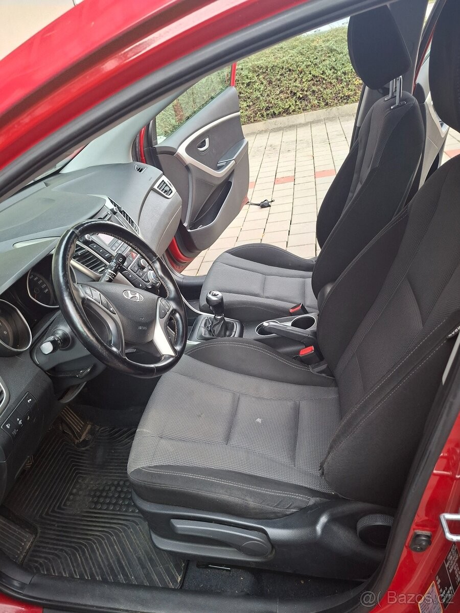 hyundai-i30-1-6-2013-rocnik-99kw-1-6-benzin - 7