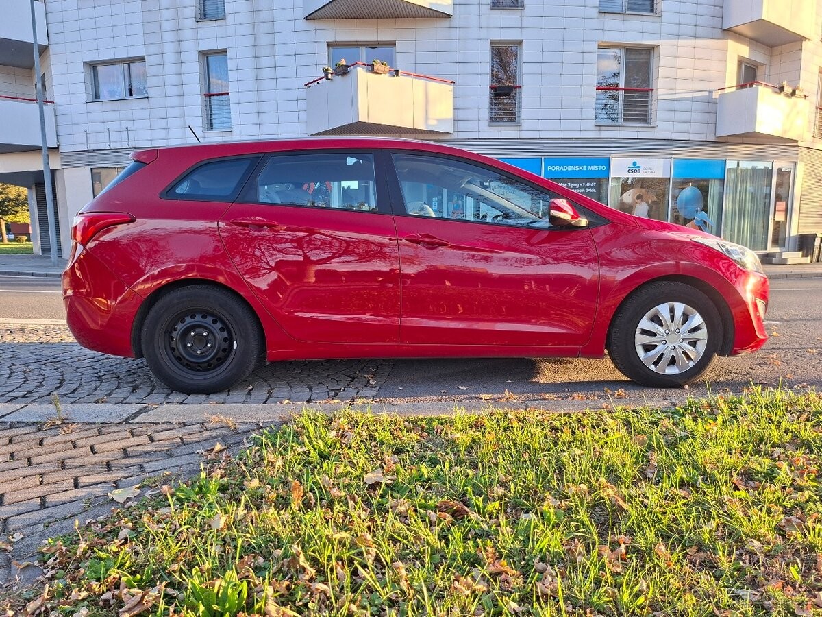 hyundai-i30-1-6-2013-rocnik-99kw-1-6-benzin - 8