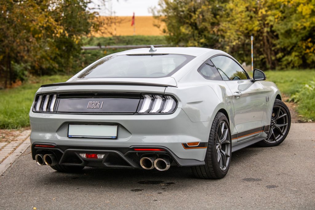 ford-mustang - 4