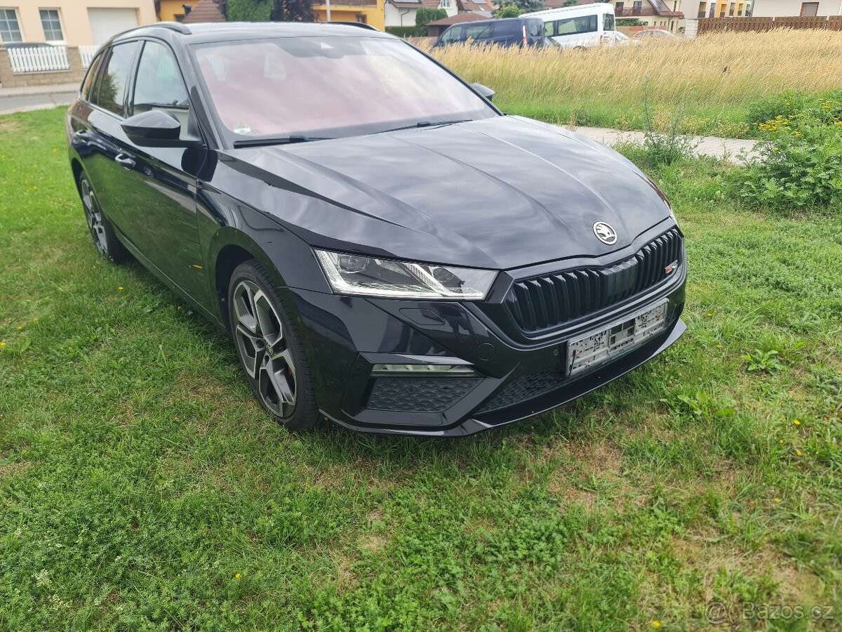 Škoda Octavia 1,4   TSI 180kw DSG,matrix,head-up