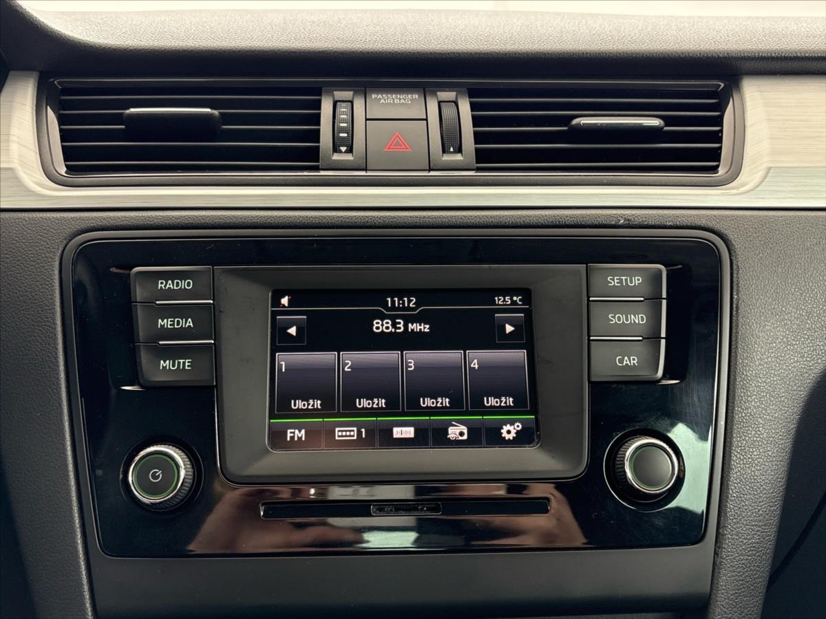 skoda-rapid-1-2-tsi-ambition-plus - 6
