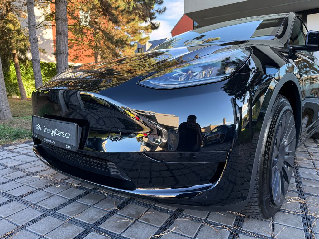 tesla-model-y-standart-range-lfp - 4