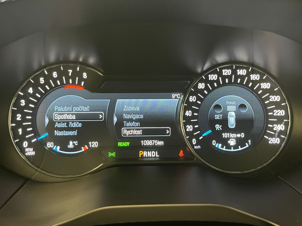 ford-galaxy-2-5-hev-titanium-7mist - 8