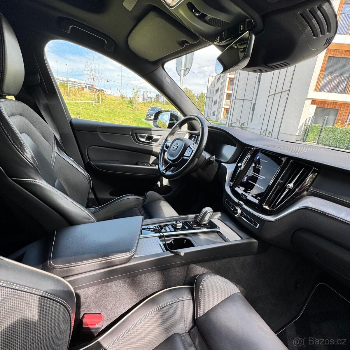 volvo-xc60-t6-rdesign-black-tazne - 9