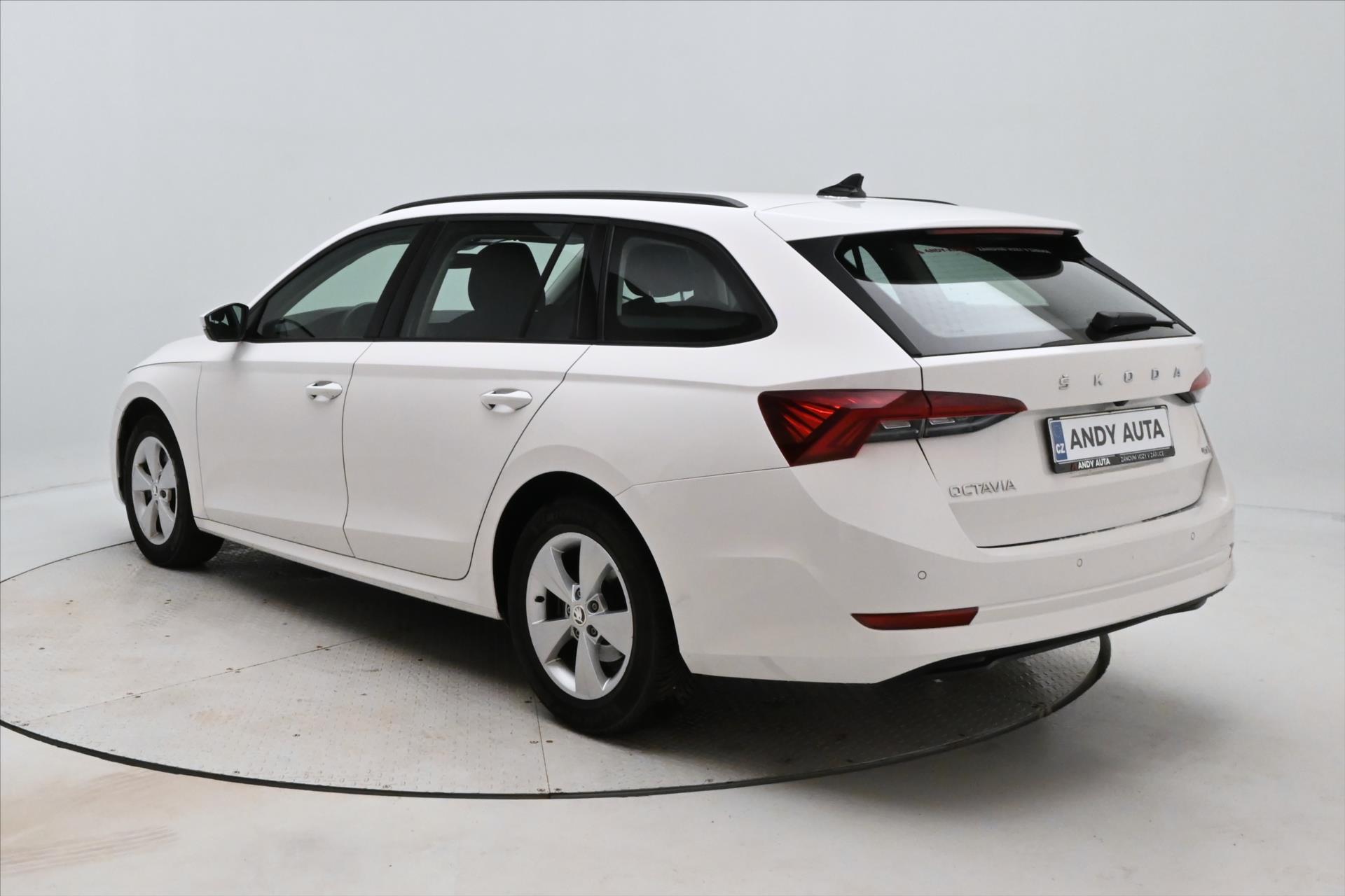 skoda-octavia-2-0-tdi-110kw-dsg-ambition-4x4-zaruka-az-5-let - 6