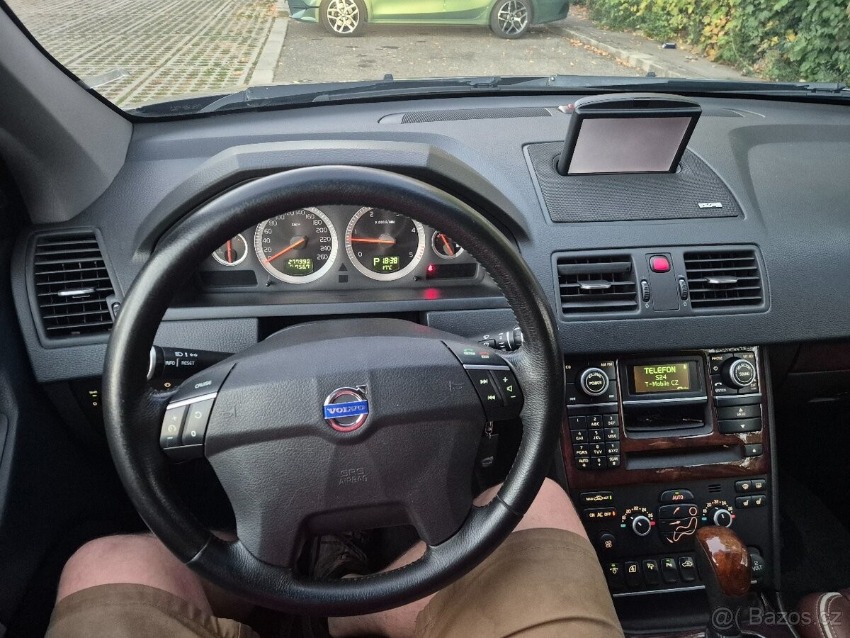 volvo-xc90-2-4-d5-executive-2011-7-mist-aut - 6